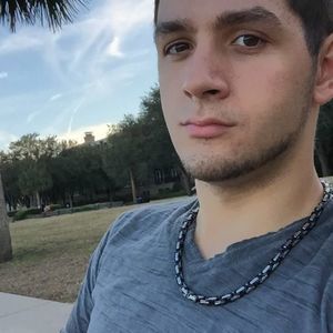 Meet your Posher, Dominic